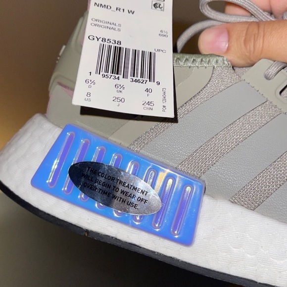 Adidas NMD_R1 Wide size 8 - Picture 5 of 11